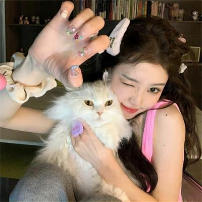 明天、我会成为谁的女友